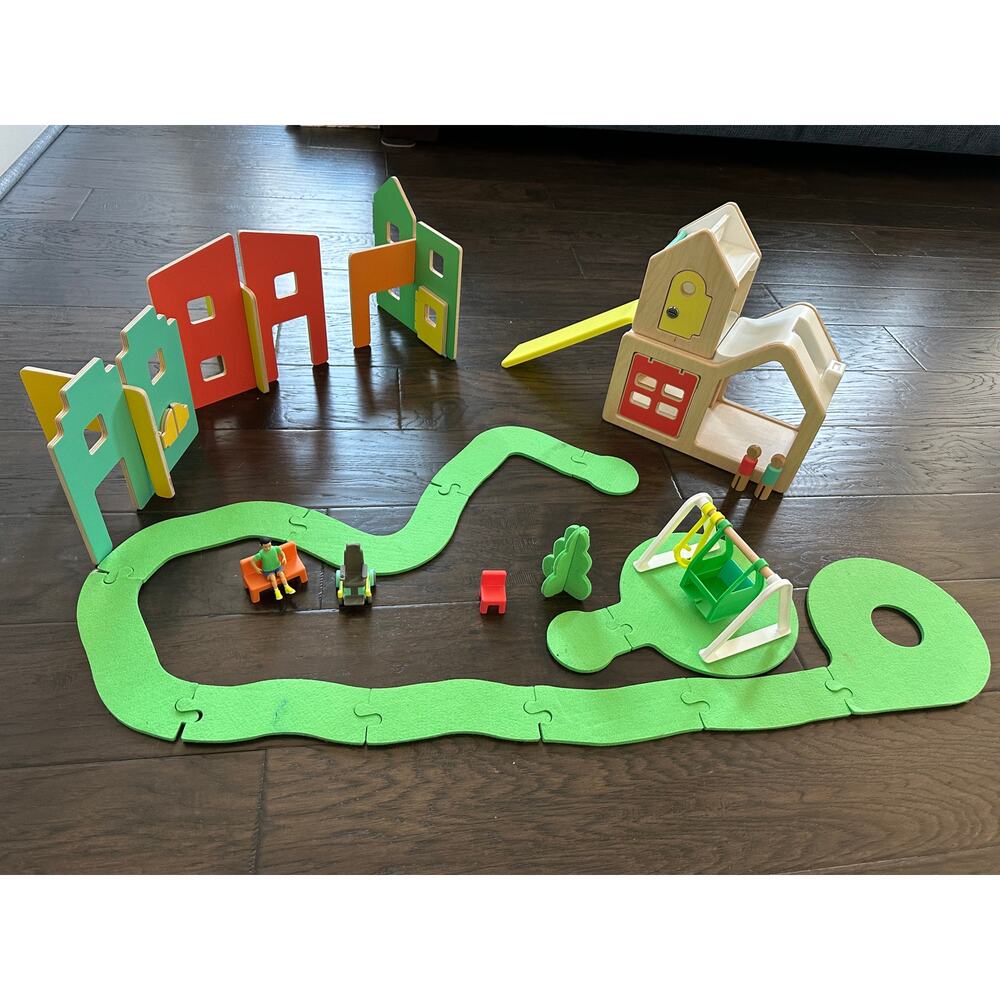 Lovevery House Modular set and Town Set